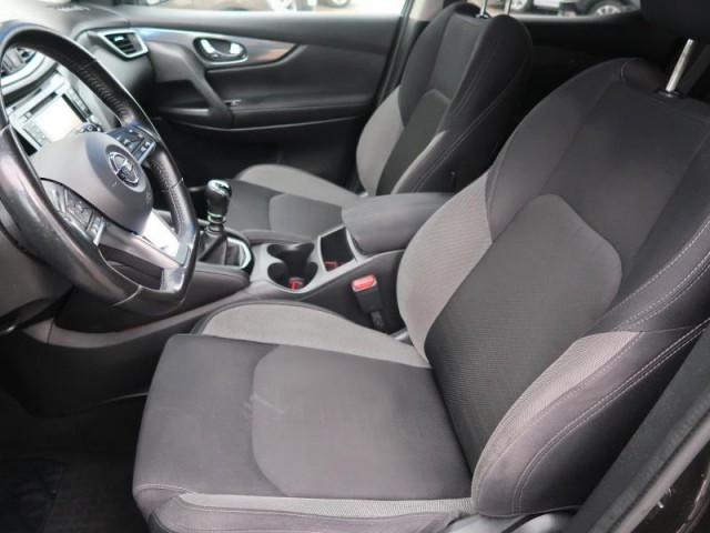 Nissan Qashqai  1.2 DIG-T Tekna
