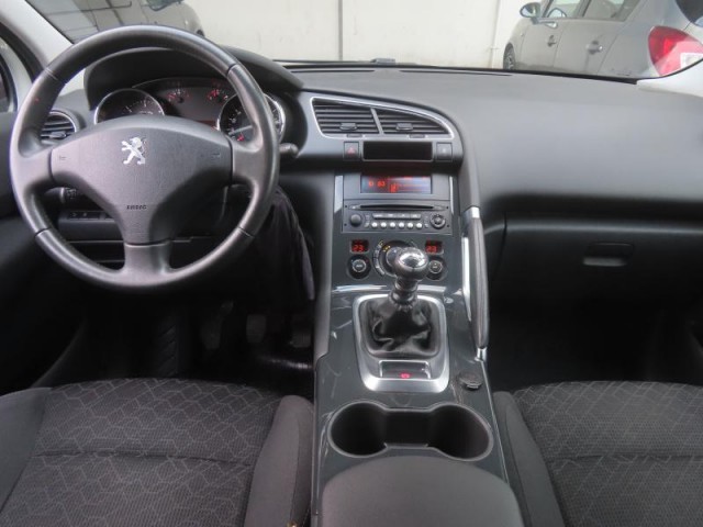 Peugeot 3008  2.0 HDi 