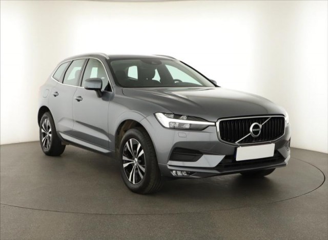 Volvo XC60  B4 AWD Momentum