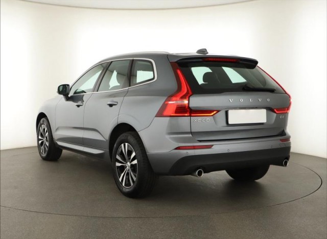 Volvo XC60  B4 AWD Momentum