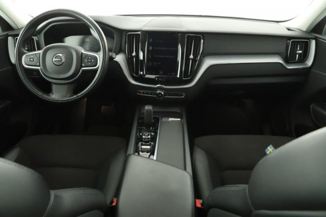 Volvo XC60  B4 AWD Momentum