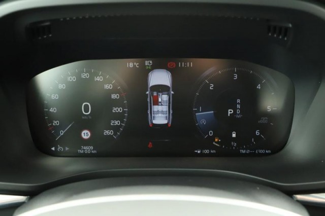 Volvo XC60  B4 AWD Momentum