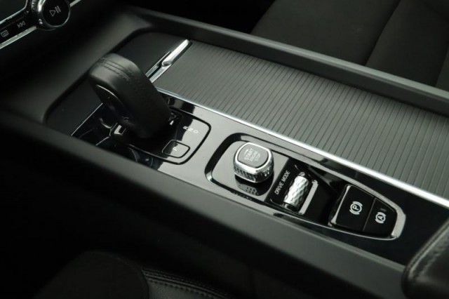 Volvo XC60  B4 AWD Momentum