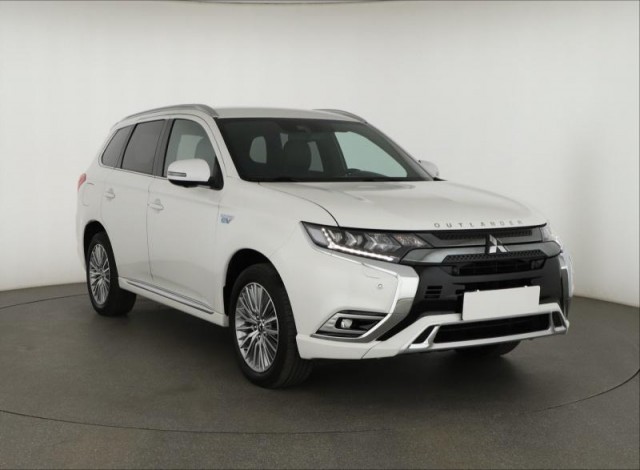 Mitsubishi Outlander  2.4 PHEV 