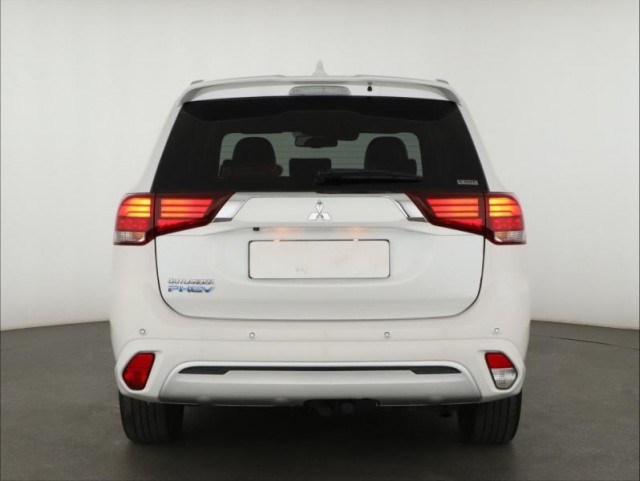 Mitsubishi Outlander  2.4 PHEV 