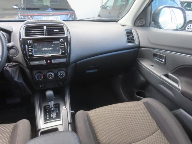 Mitsubishi ASX  2.0 MIVEC 