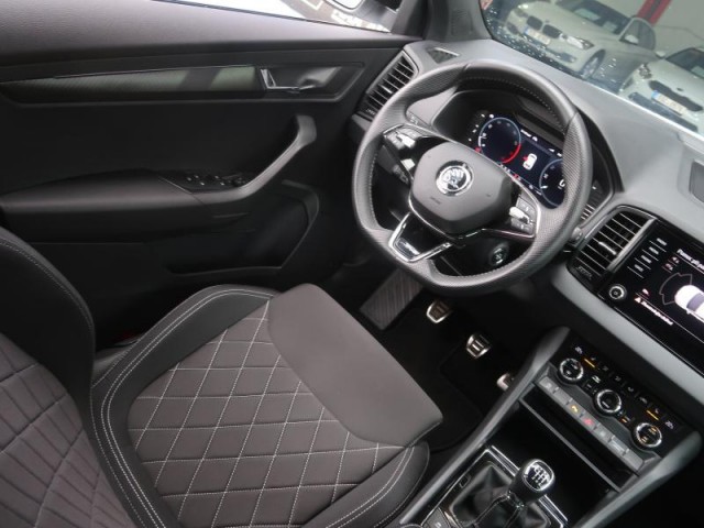 Škoda Karoq  1.5 TSI Sportline