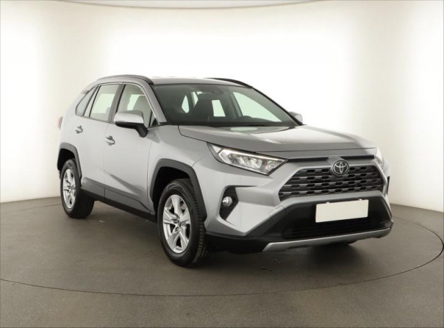 Toyota RAV 4  2.0 Valvematic 