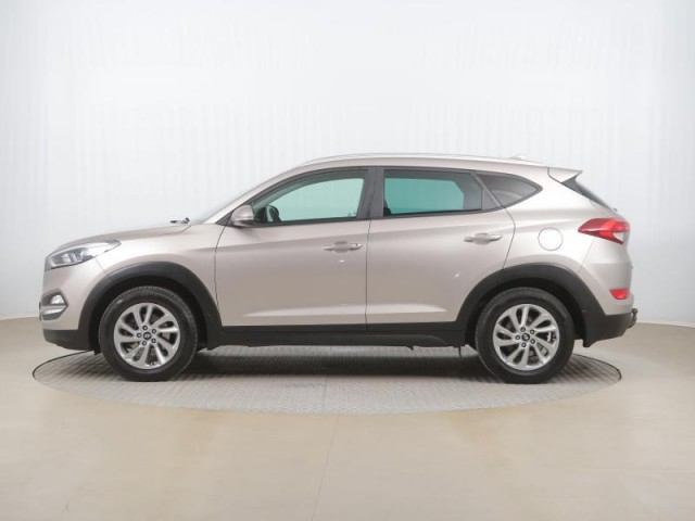 Hyundai Tucson  1.7 CRDi 