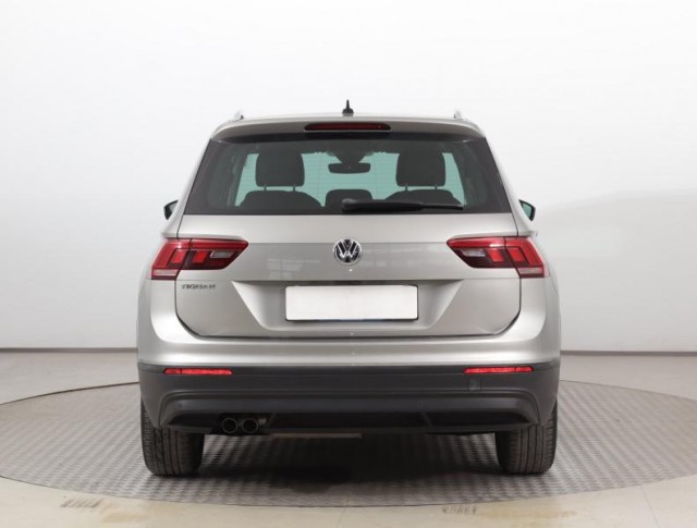 Volkswagen Tiguan  2.0 TDI 