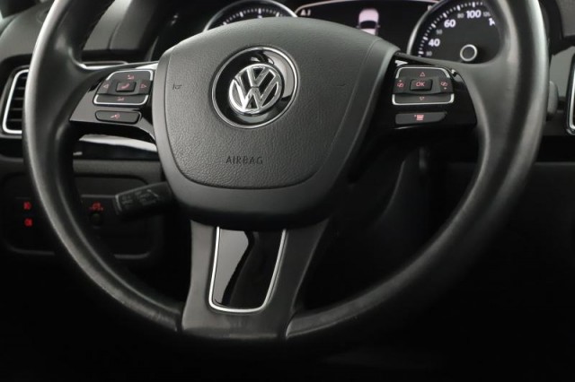 Volkswagen Touareg  3.0 TDI 