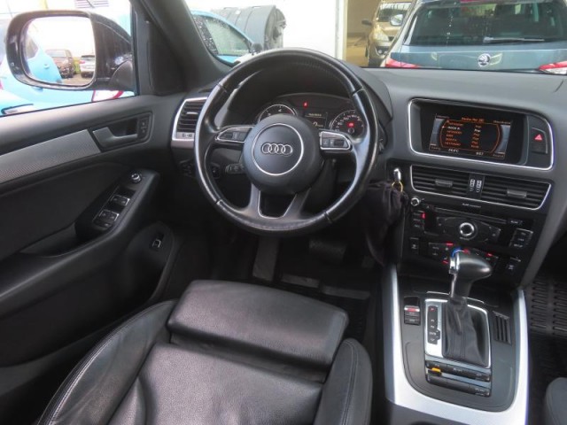 Audi Q5  2.0 TDI 