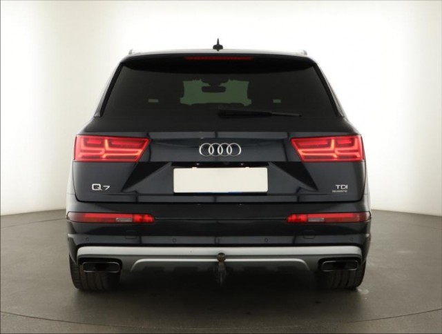 Audi Q7  3.0 TDI S-Line