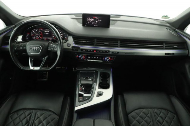 Audi Q7  3.0 TDI S-Line