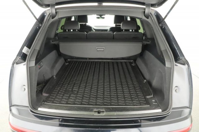 Audi Q7  3.0 TDI S-Line