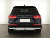 Audi Q7  3.0 TDI S-Line