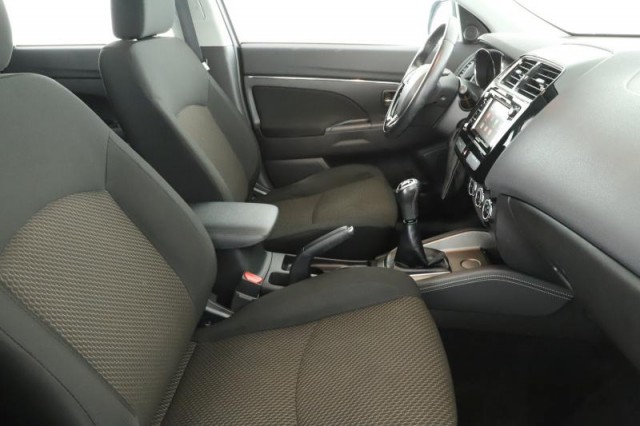 Mitsubishi ASX  1.6 MIVEC 