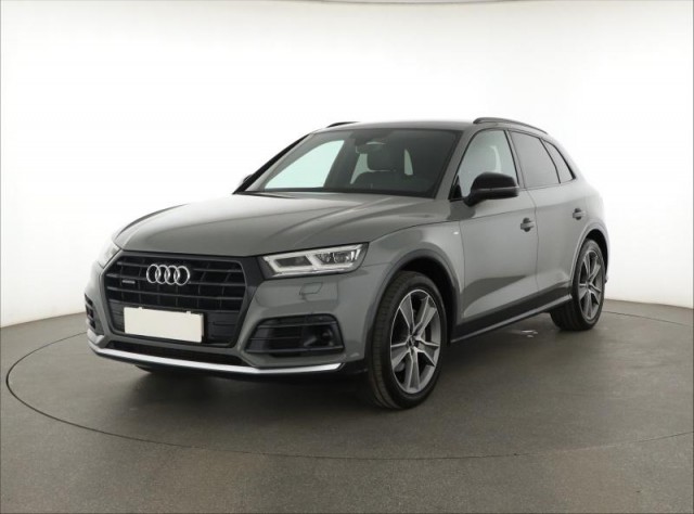Audi Q5  2.0 TFSI S line