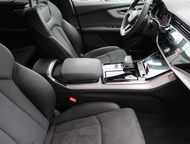 Audi Q7  50 TDI S-Line