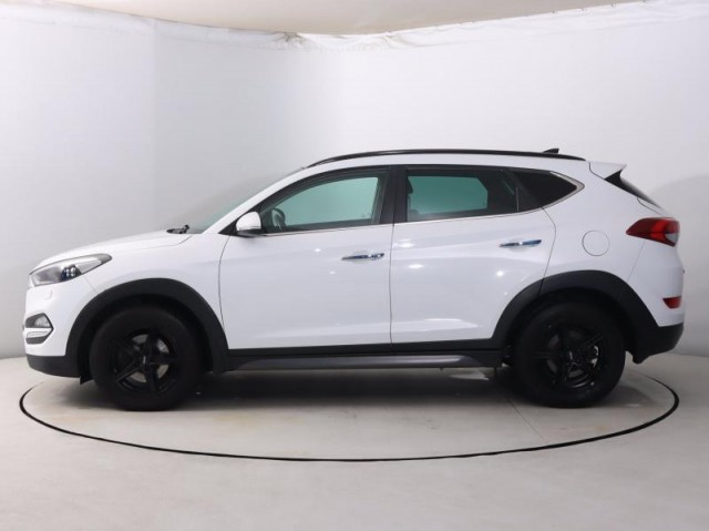 Hyundai Tucson  2.0 CRDi 