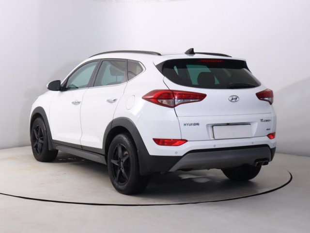 Hyundai Tucson  2.0 CRDi 