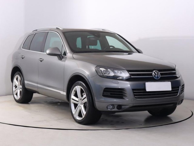 Volkswagen Touareg  3.0 TDI Carat