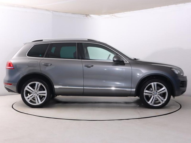 Volkswagen Touareg  3.0 TDI Carat