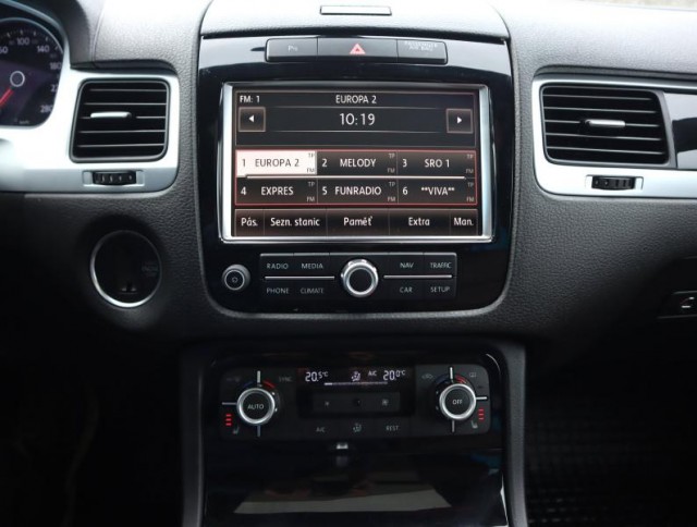 Volkswagen Touareg  3.0 TDI Carat