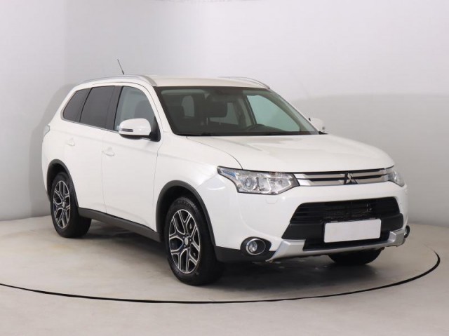 Mitsubishi Outlander  2.2 DI-D 