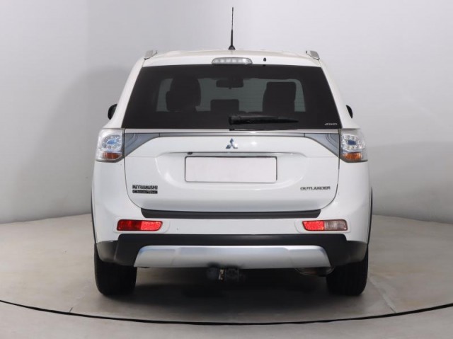 Mitsubishi Outlander  2.2 DI-D 