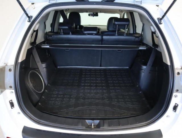 Mitsubishi Outlander  2.2 DI-D 