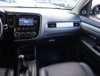 Mitsubishi Outlander  2.2 DI-D 