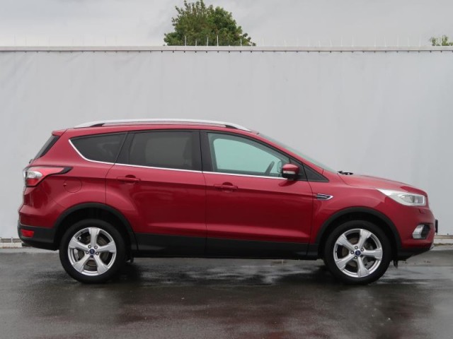 Ford Kuga  1.5 EcoBoost Titanium