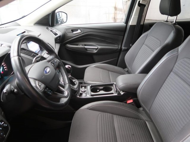 Ford Kuga  1.5 EcoBoost Titanium