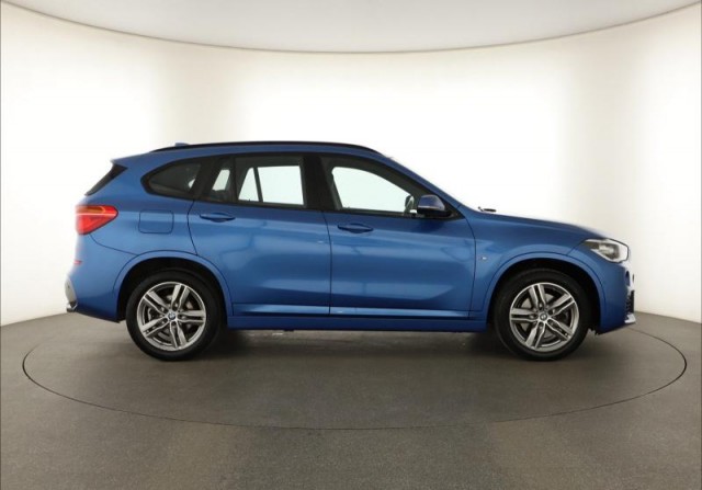 BMW X1  sDrive20i 