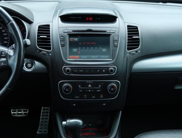 Kia Sorento  2.2 CRDi 