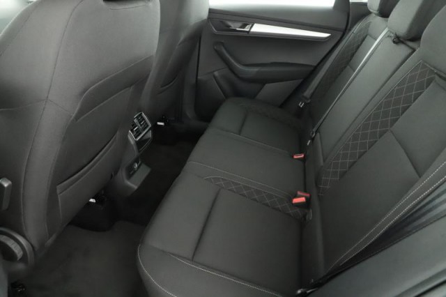 Škoda Karoq  1.5 TSI Ambition