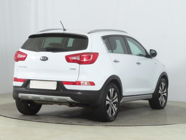 Kia Sportage  2.0 CRDi 
