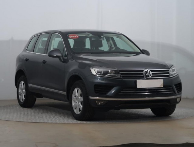 Volkswagen Touareg  3.0 TDI 