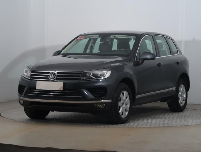 Volkswagen Touareg  3.0 TDI 