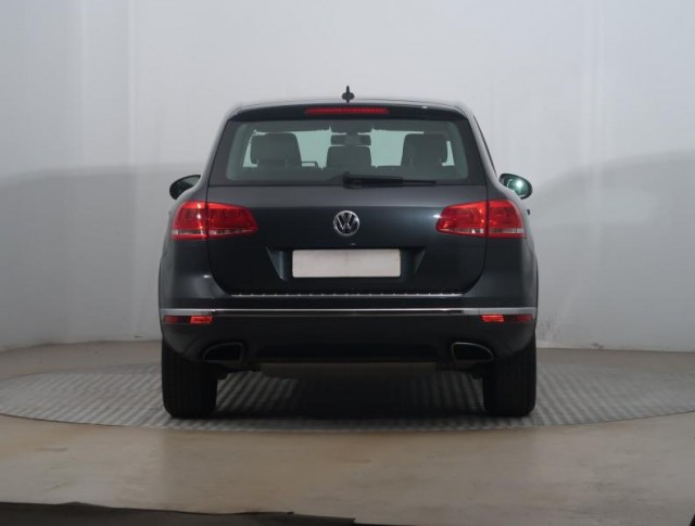 Volkswagen Touareg  3.0 TDI 