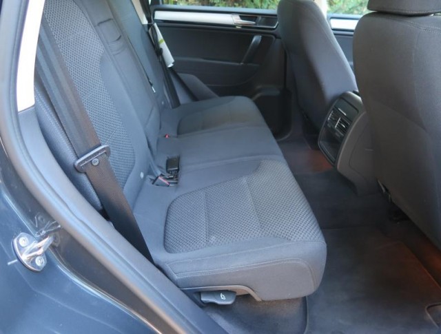 Volkswagen Touareg  3.0 TDI 