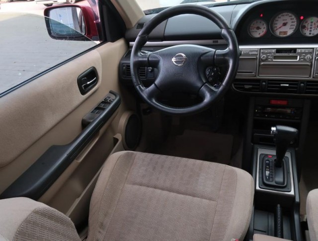 Nissan X-Trail  2.5 Acenta