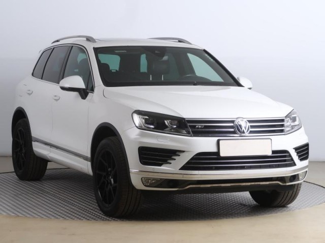 Volkswagen Touareg  3.0 TDI R-Line
