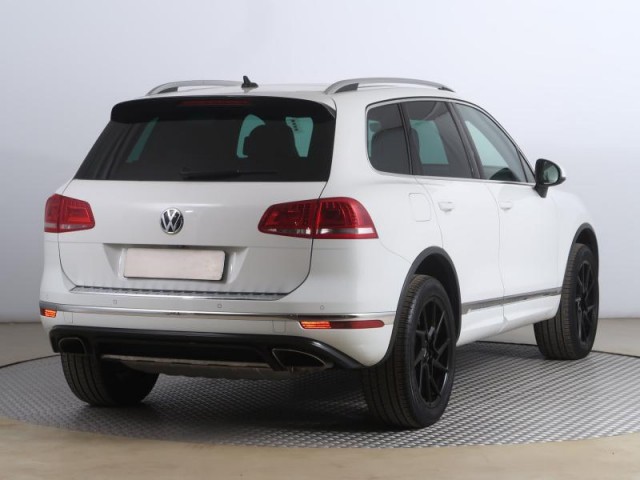 Volkswagen Touareg  3.0 TDI R-Line