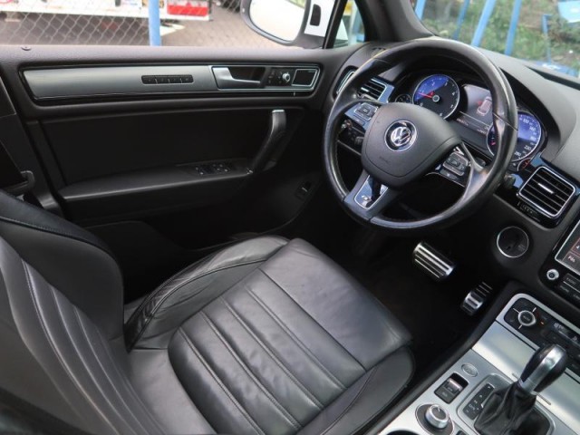 Volkswagen Touareg  3.0 TDI R-Line