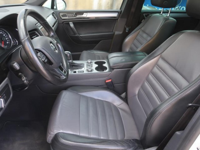 Volkswagen Touareg  3.0 TDI R-Line