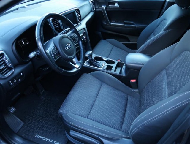 Kia Sportage  2.0 CRDi 