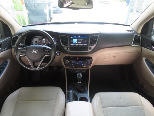 Hyundai Tucson  1.7 CRDi 