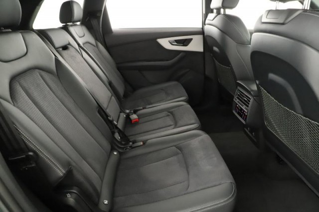 Audi Q7  50 TDI S-Line